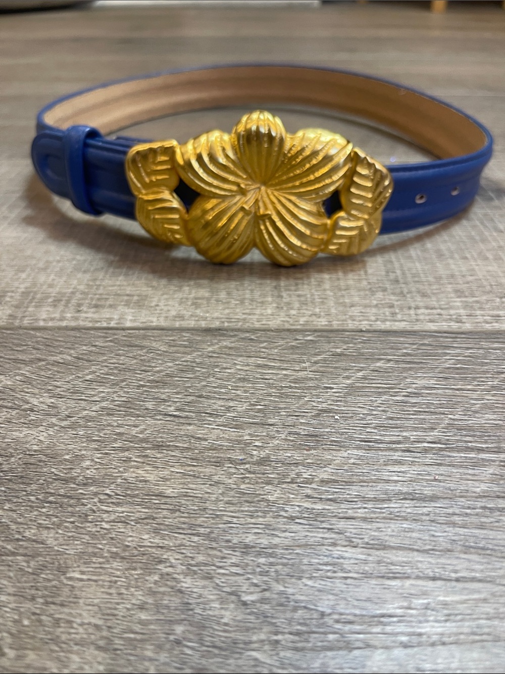 Vintage Carlisle Blue Leather Belt with Ornate Gold Flower Buckle - Medium 1685
